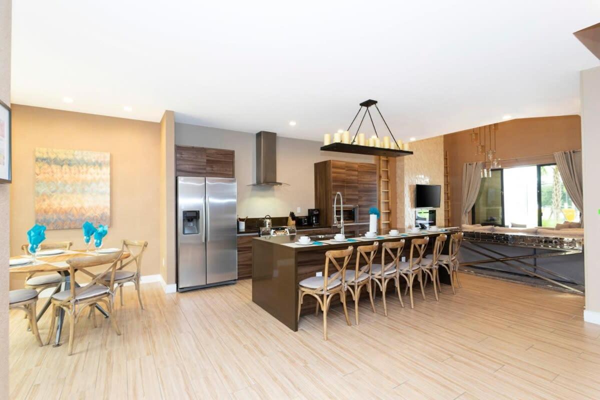Gorgeous 4Bd Close To Disney @ Magic Village 7581 Orlando Buitenkant foto